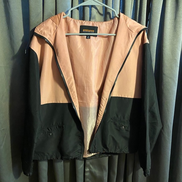 Light jacket - Picture 1 of 2
